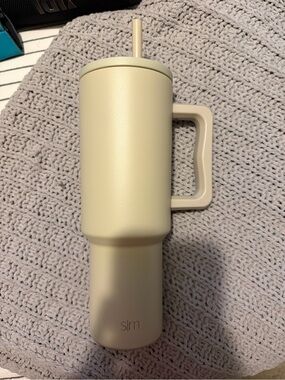 Simple Modern 40 oz Trek Tumbler with Handle and Straw Lid
